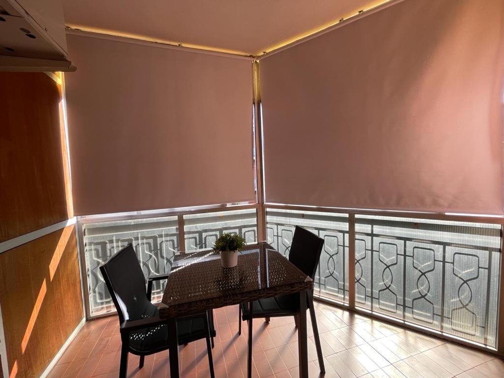 Rooms Viladomat บาร์เซโลนา ภายนอก รูปภาพ